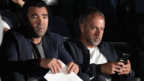 Barca đau đầu với đòi hỏi của Hansi Flick